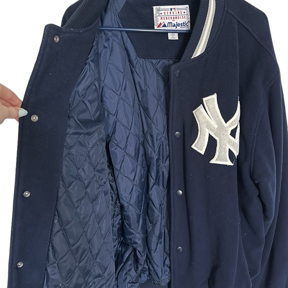 New York Yankees Varsity Jacket - Picture 7 of 15